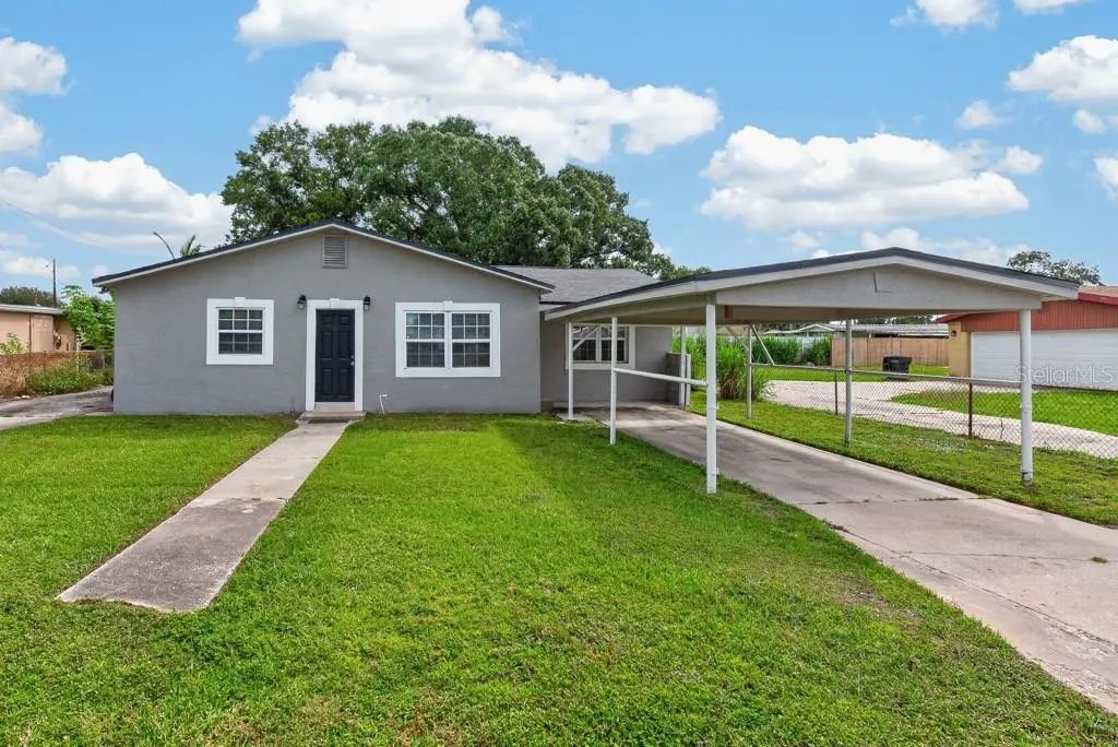 725 Strain Boulevard, LAKELAND