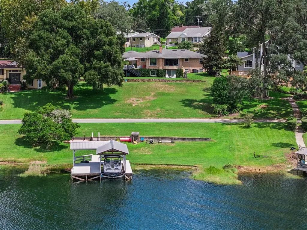2422 Topping Place, EUSTIS