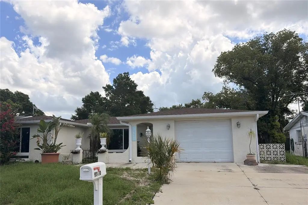 9830 Mark Twain Lane, PORT RICHEY