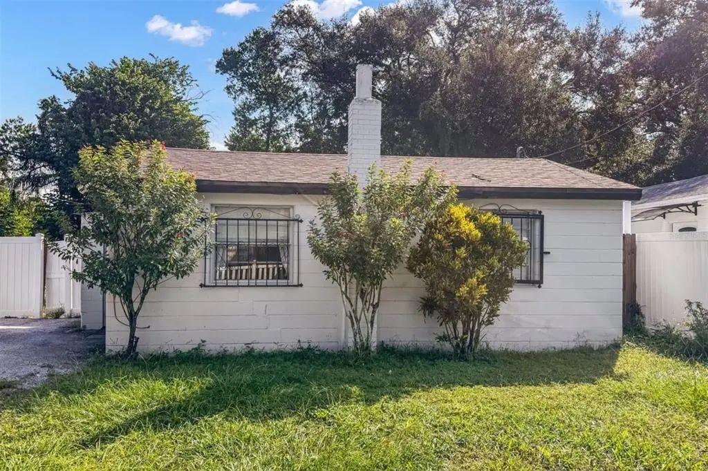 8307 N Hillsborough Lane, TAMPA