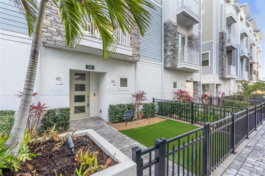 506 Laurel Park Drive 506, SARASOTA