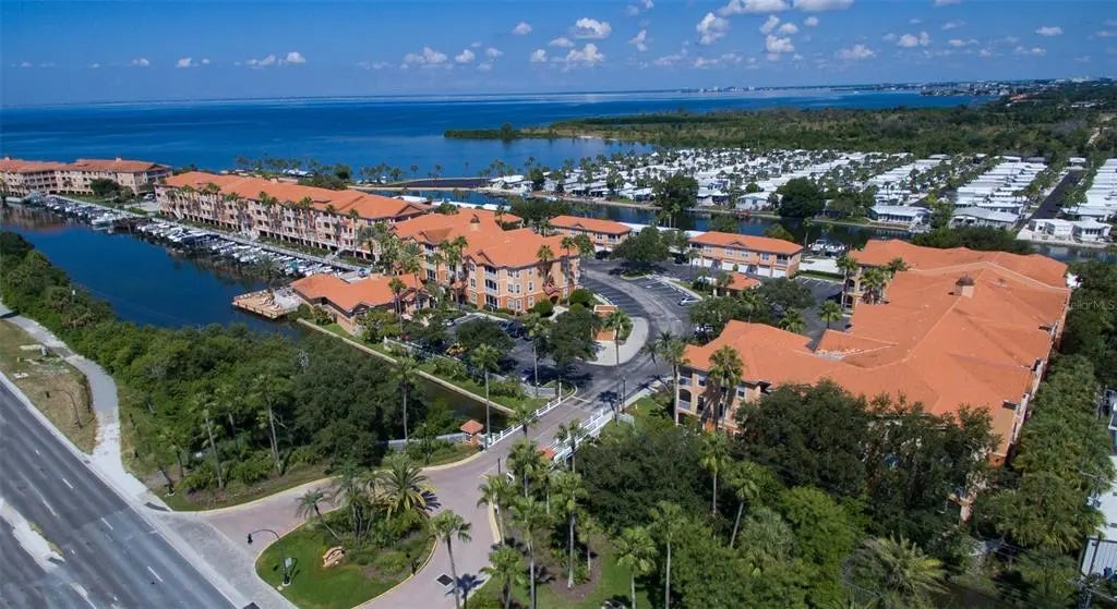 5000 Culbreath Key Way 8206, TAMPA