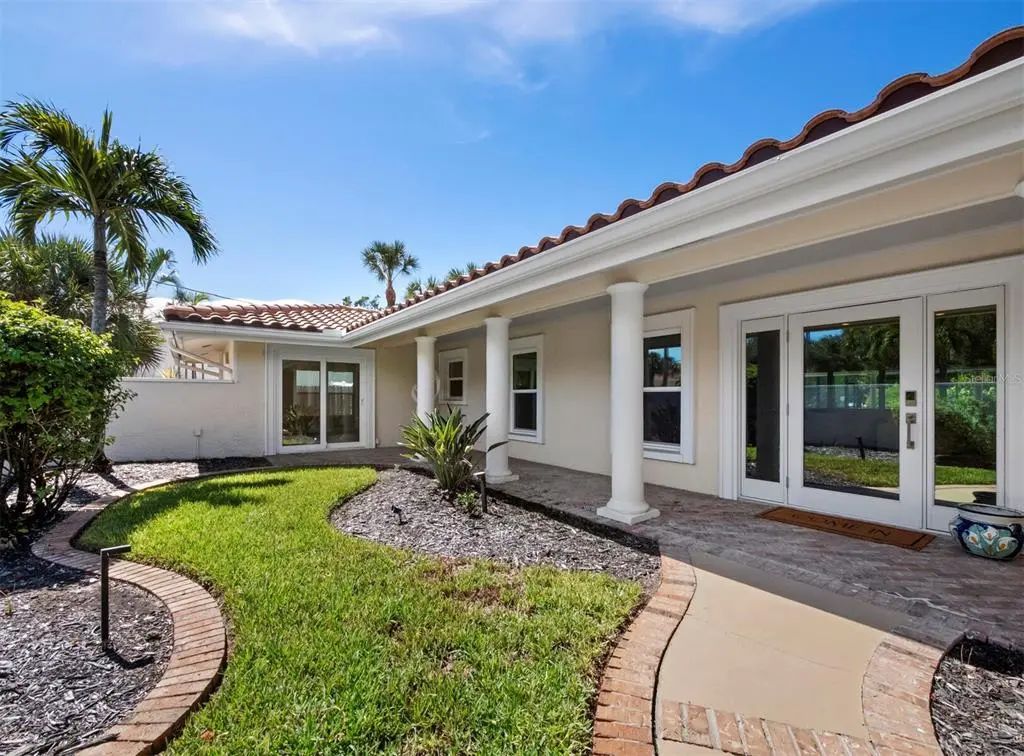 5012 Higel Avenue, SARASOTA