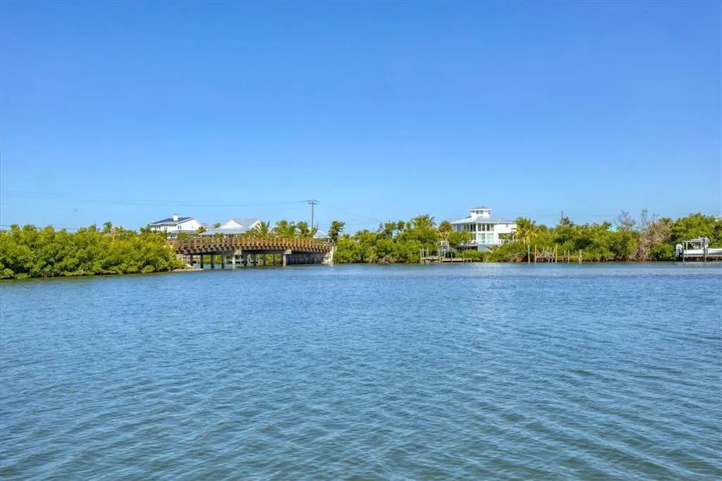 Gulf Shores Realty: 9 b294a663eb6b162a4470e773e18208e3 l