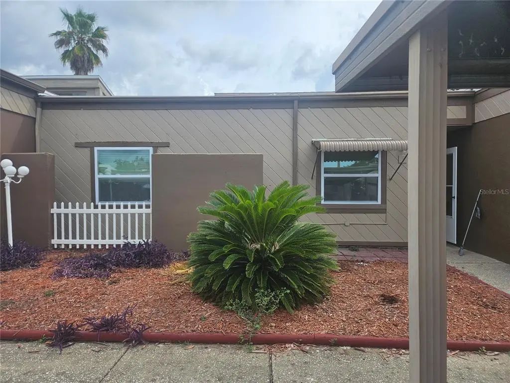 4316 Cedar Grove Street, HOLIDAY