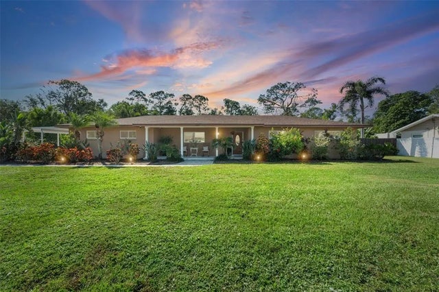 2411 32nd Avenue W, BRADENTON