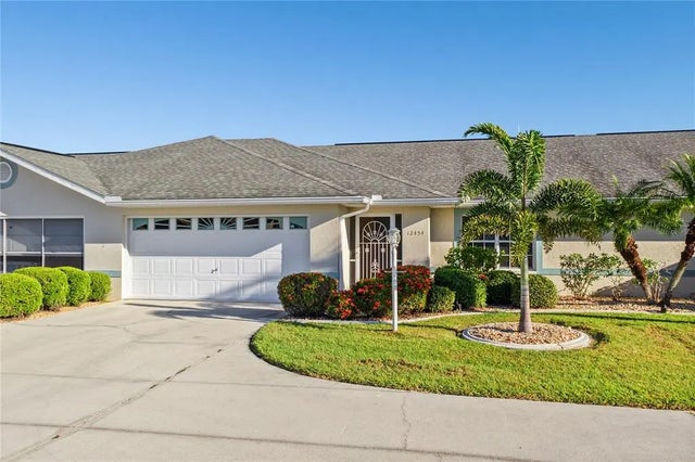 12454 Sw Kingsway Circle 202, LAKE SUZY