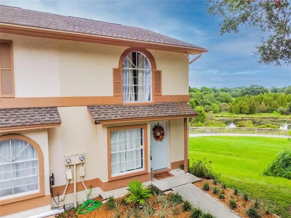 1304 Brigadoon Drive, CLEARWATER