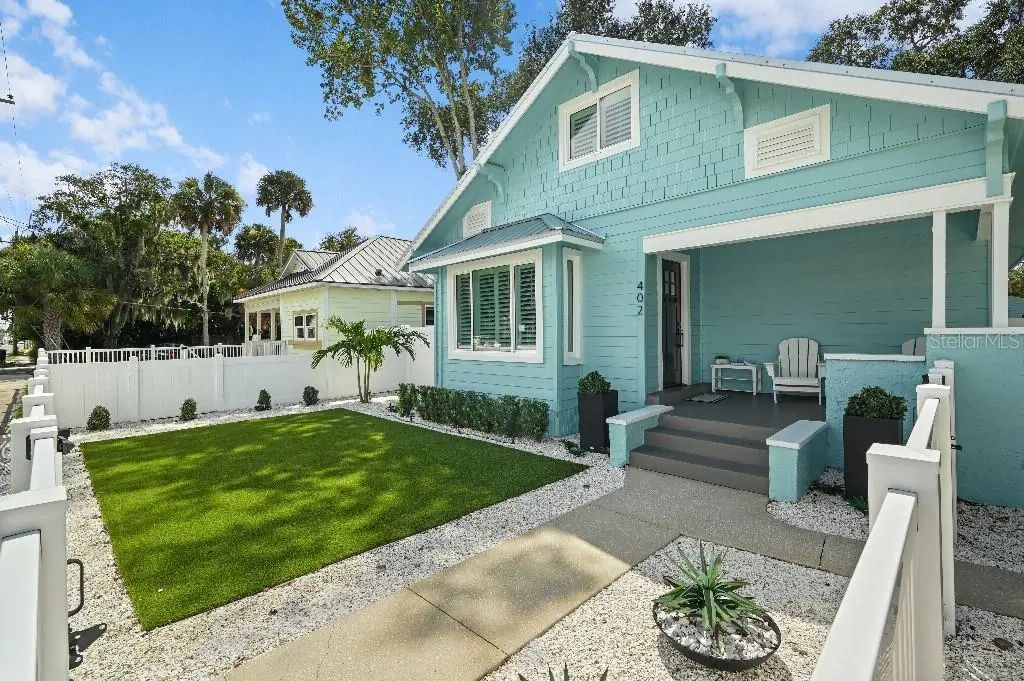 402 N Orange Street, NEW SMYRNA BEACH