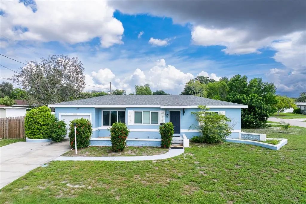 2501 Leslee Lake Drive N, ST PETERSBURG