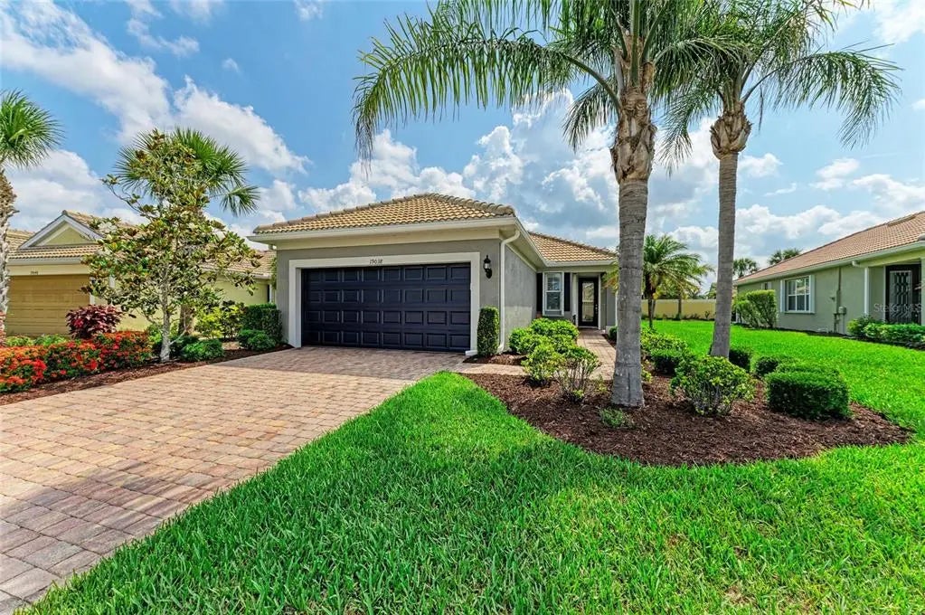 Gulf Shores Realty: 1 7604fe32b936ff30861d20bd50d7c6fa o