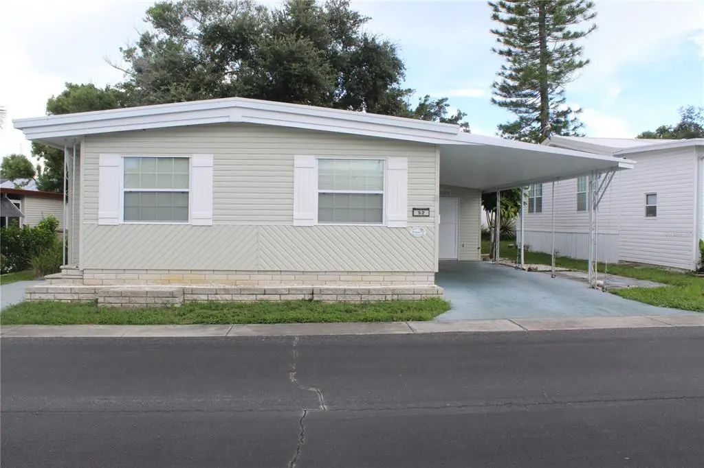 52 Royal Palm Circle, LARGO