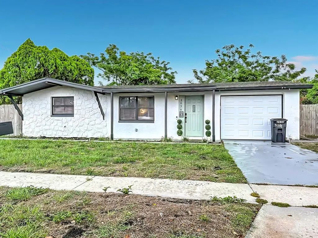 2036 Shannon Drive, HOLIDAY