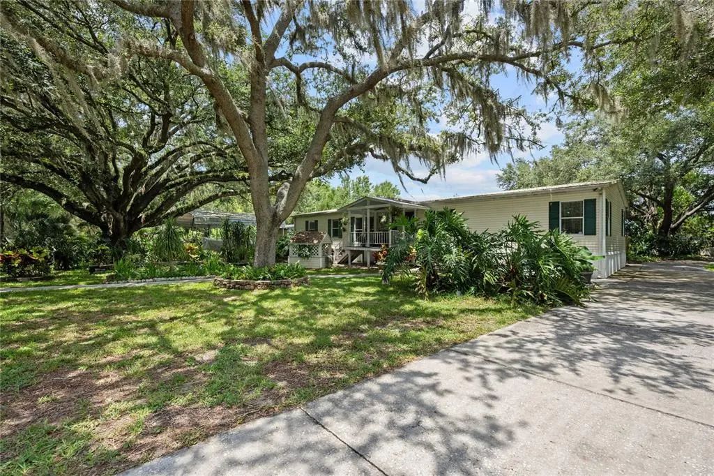 34945 Buck Road, ZEPHYRHILLS