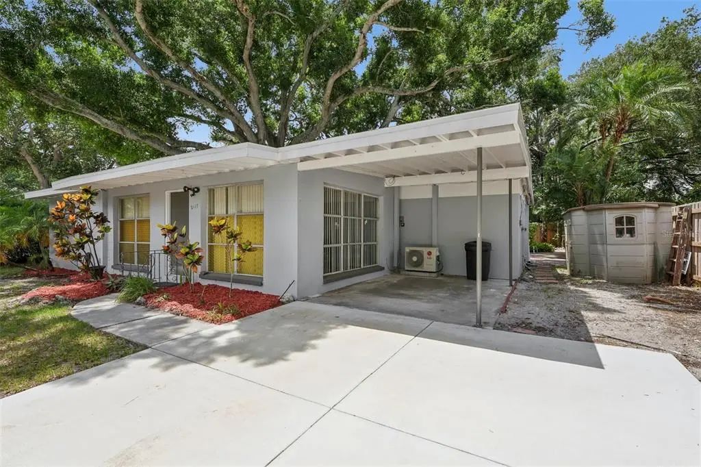 2117 Barcelona Drive, CLEARWATER