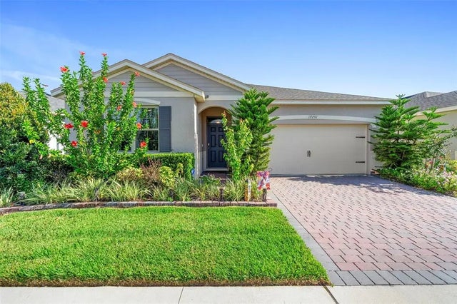 17751 Blazing Star Circle, CLERMONT