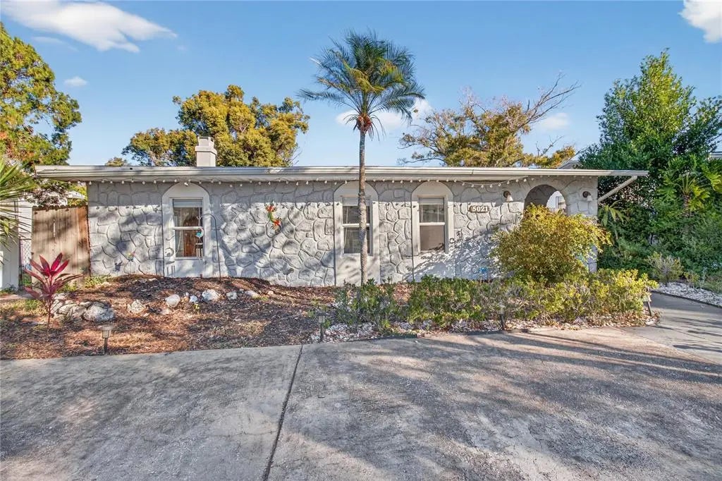 5021 37th Avenue N, ST PETERSBURG