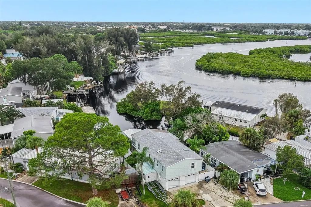 507 River View Lane, TARPON SPRINGS