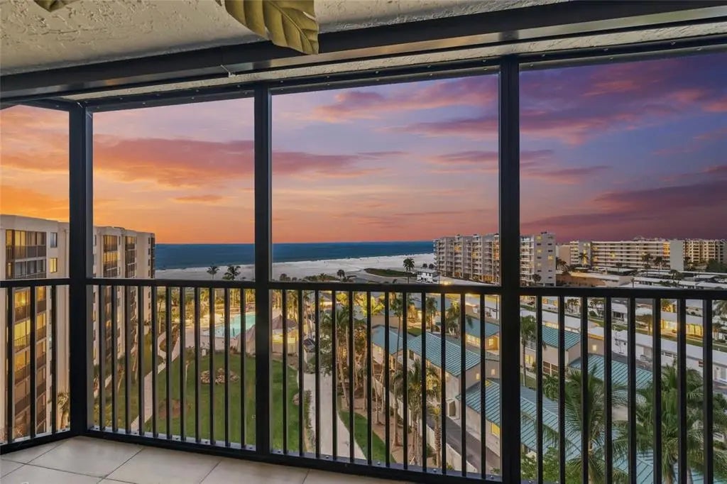 5880 Midnight Pass Road 910