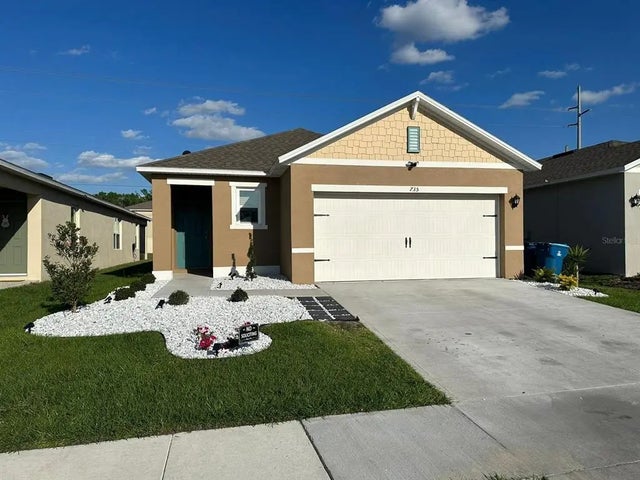735 Chinoy Road, DAVENPORT