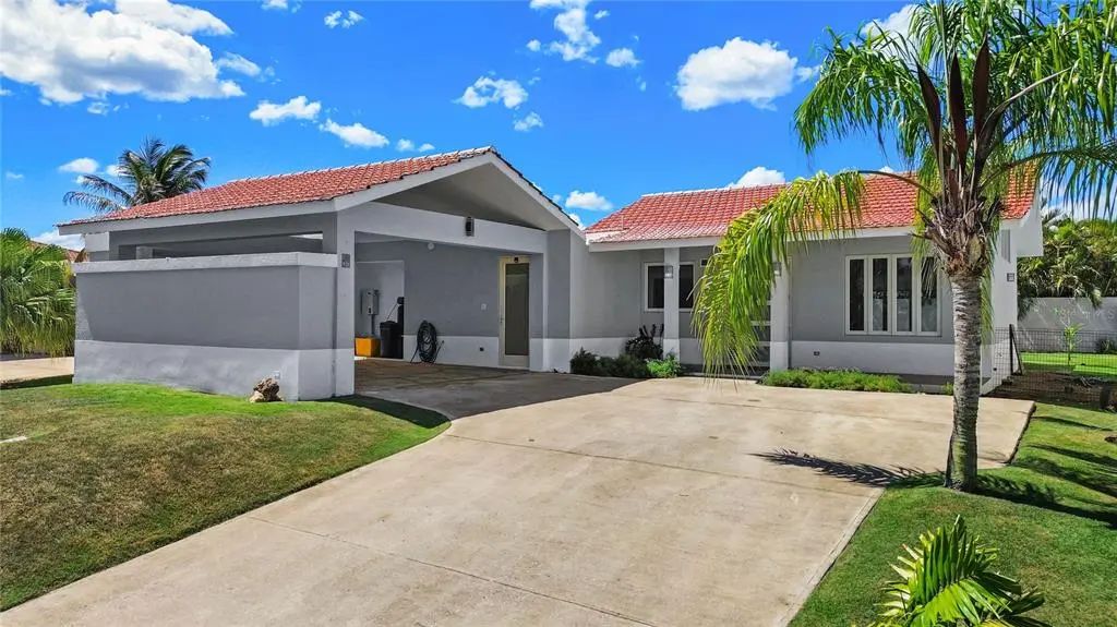 272 Camino  De Guayacan, DORADO