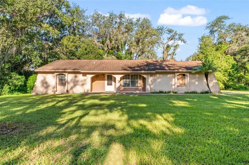 8807 Overlook Drive, WESLEY CHAPEL