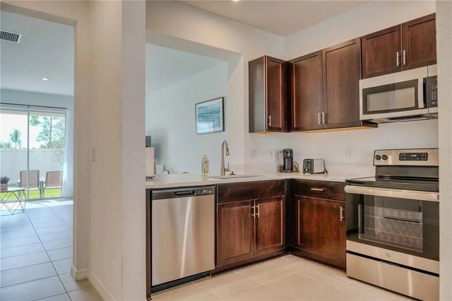 6249 Fairmont Lane, PALMETTO