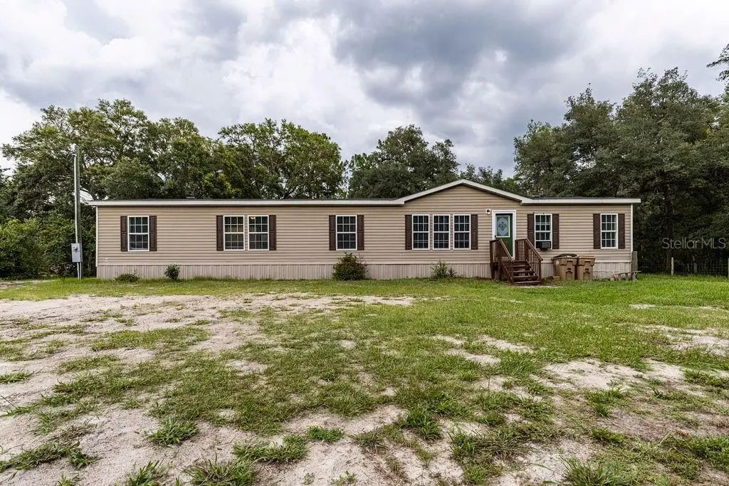24821 Old Deer Road, PAISLEY
