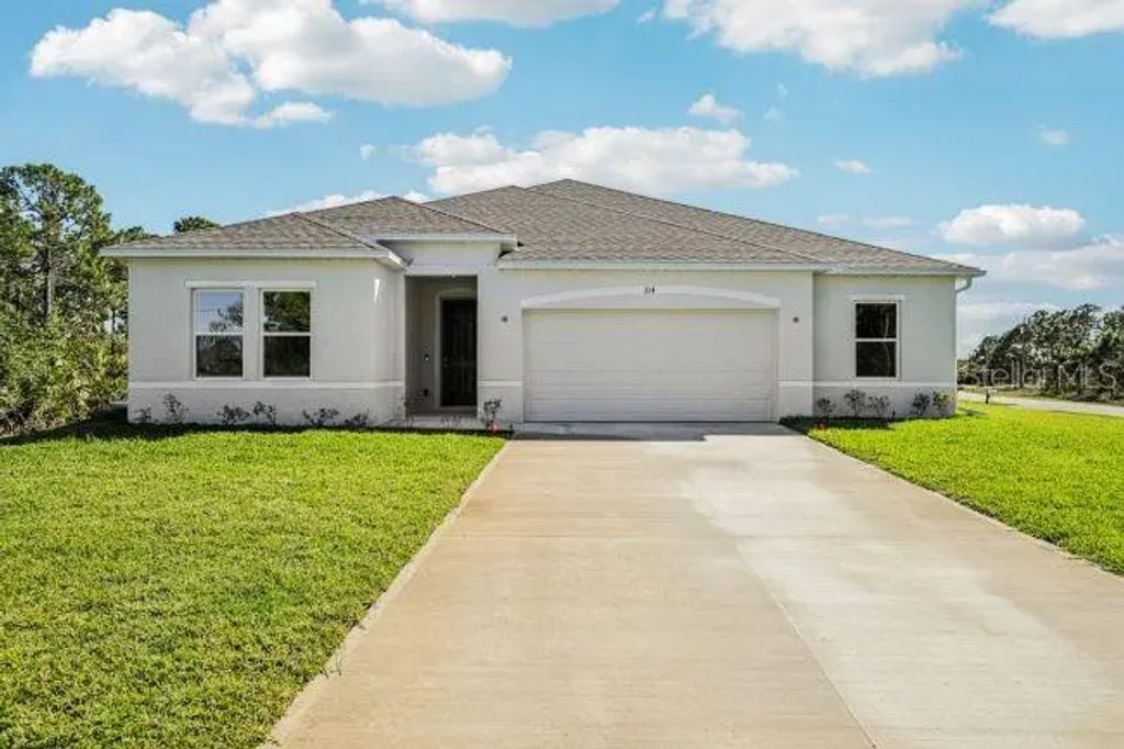 16492 Crane Road, WEEKI WACHEE