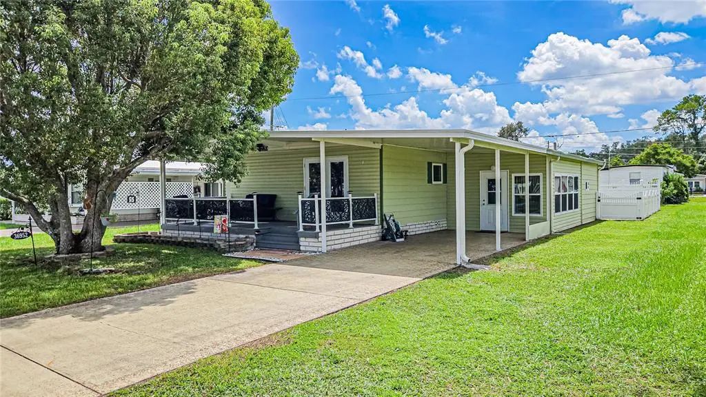 36952 Grace Avenue, ZEPHYRHILLS