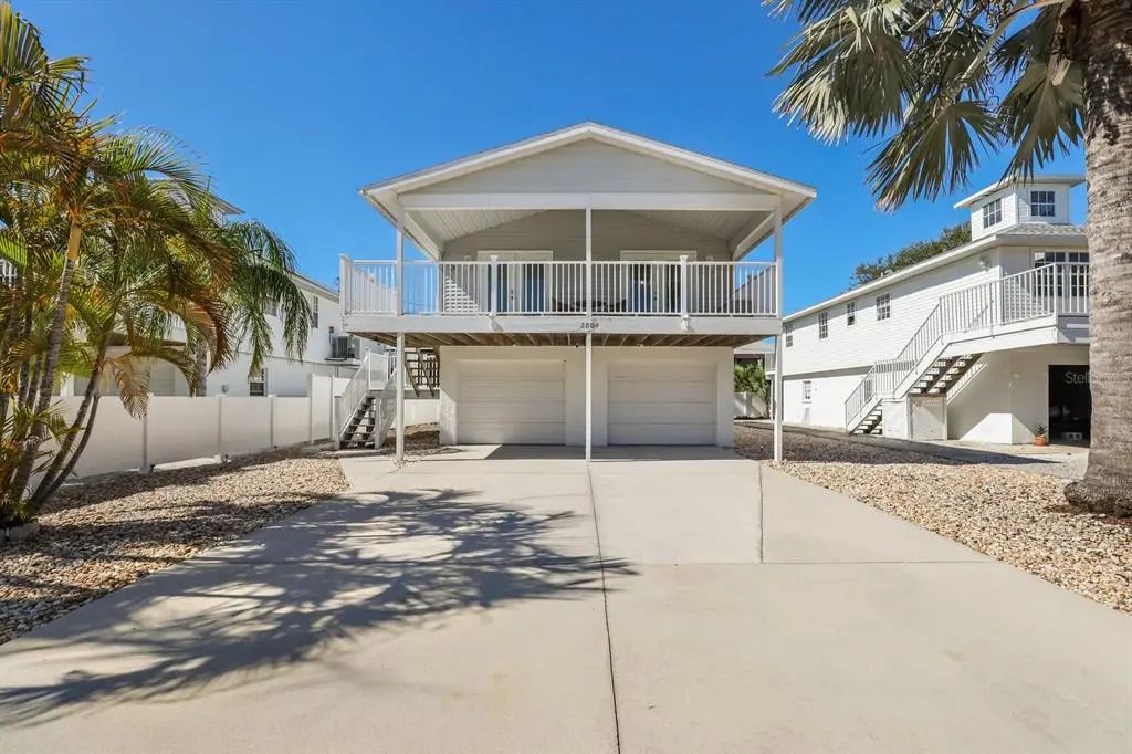 2804 Avenue C, HOLMES BEACH