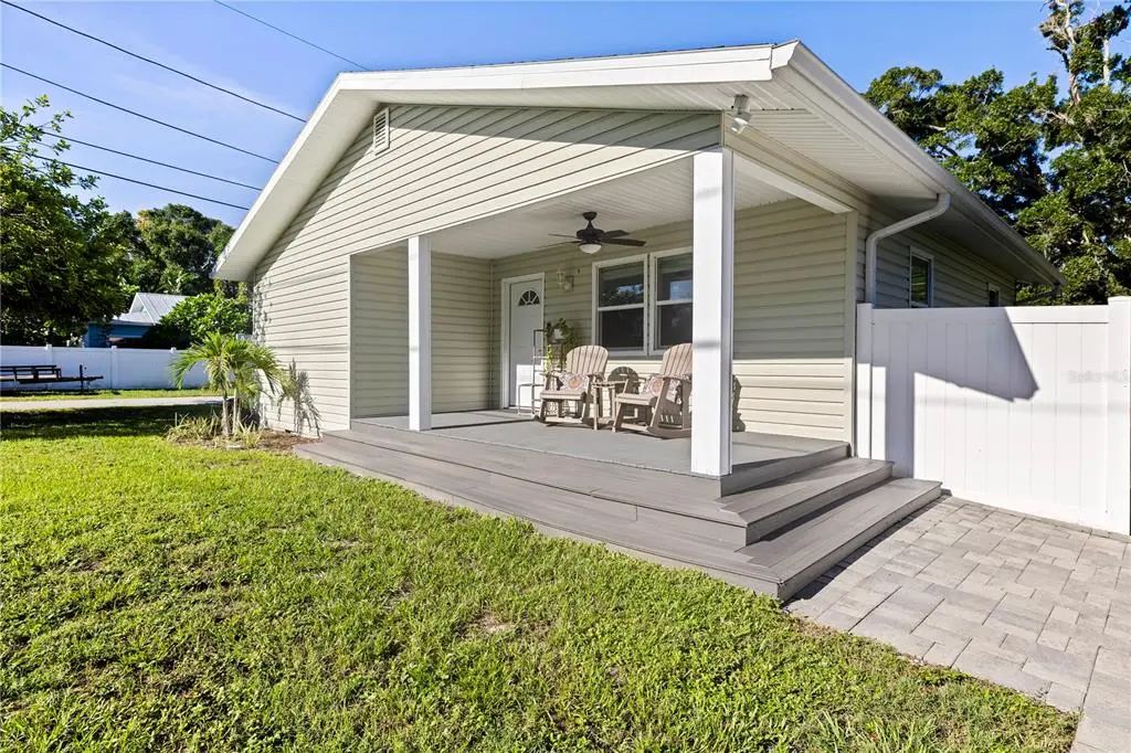 401 Dempsey Road, PALM HARBOR