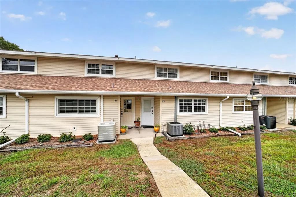 11001 Se Sunset Harbor Road E36, SUMMERFIELD