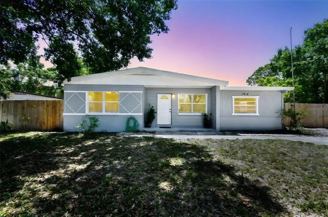 1810 77th Avenue N, ST PETERSBURG