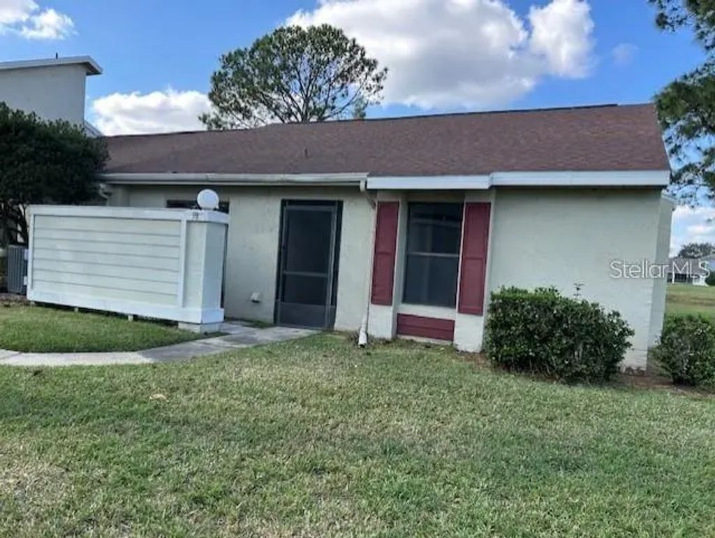 98 Pine Island Circle, KISSIMMEE