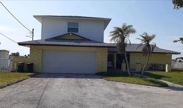 5930 Bahama Way N, ST PETE BEACH