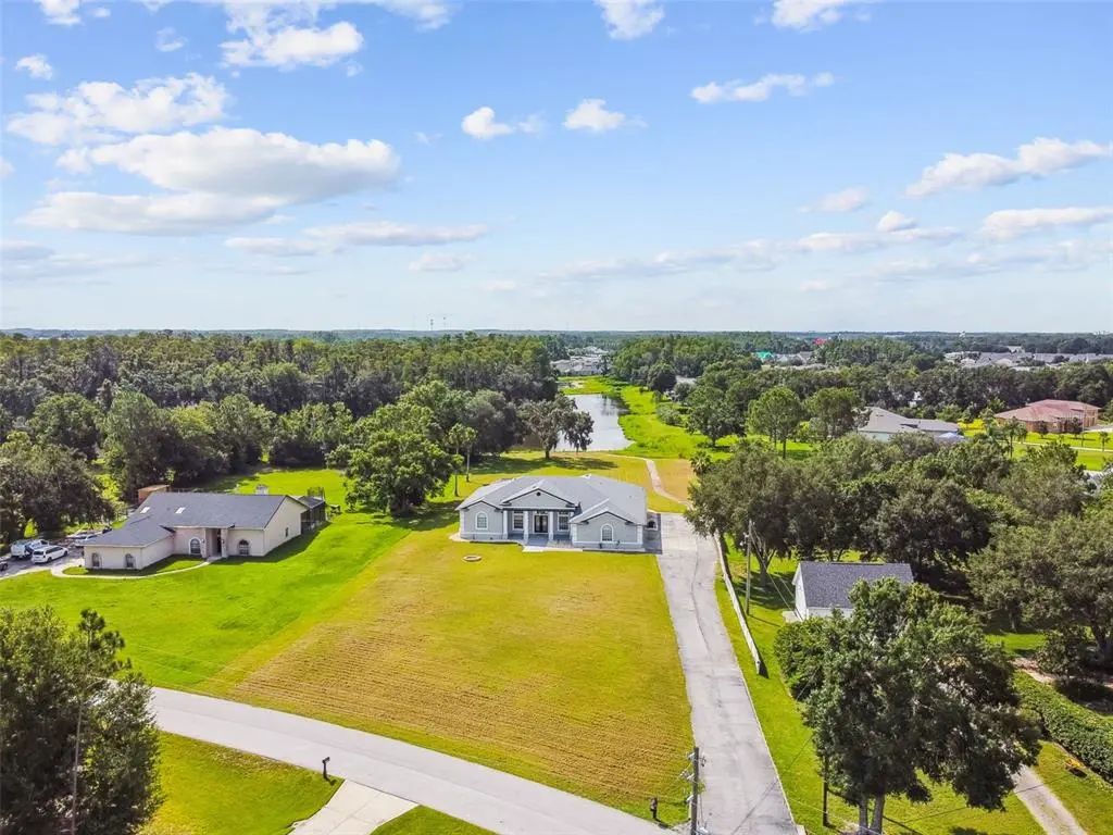 6644 Country Club Road, WESLEY CHAPEL