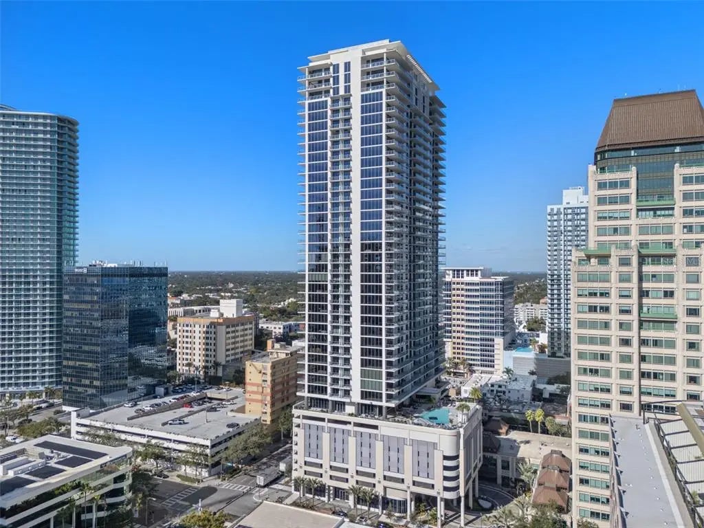 275 1st Avenue S 2401, ST PETERSBURG