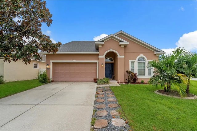 7800 Stoney Hill Drive, WESLEY CHAPEL