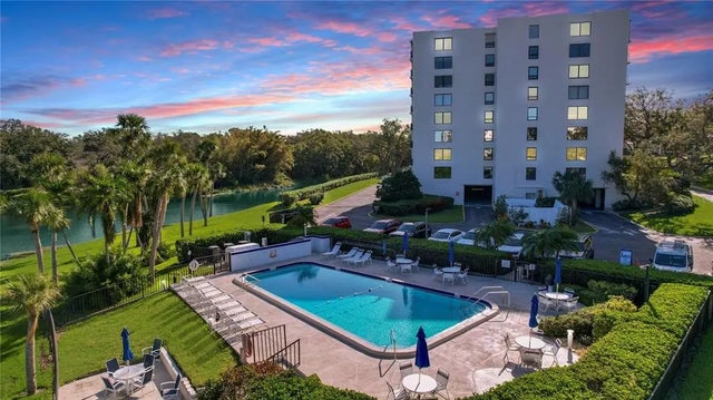 220 Belleview Boulevard 609, BELLEAIR