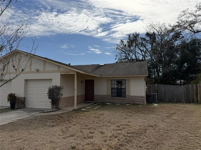 1220 Gina Court, APOPKA