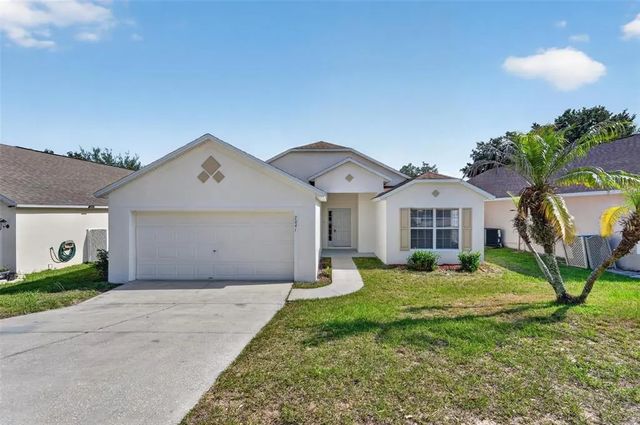 2041 Newtown Road, GROVELAND