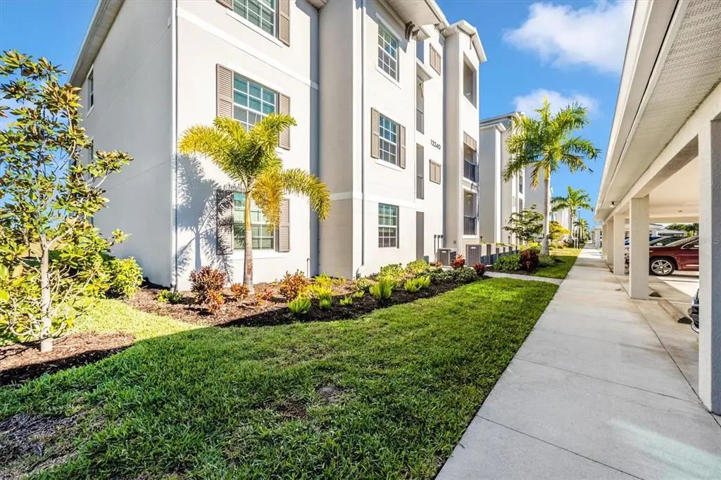 12240 Wellen Golf Street 207, VENICE