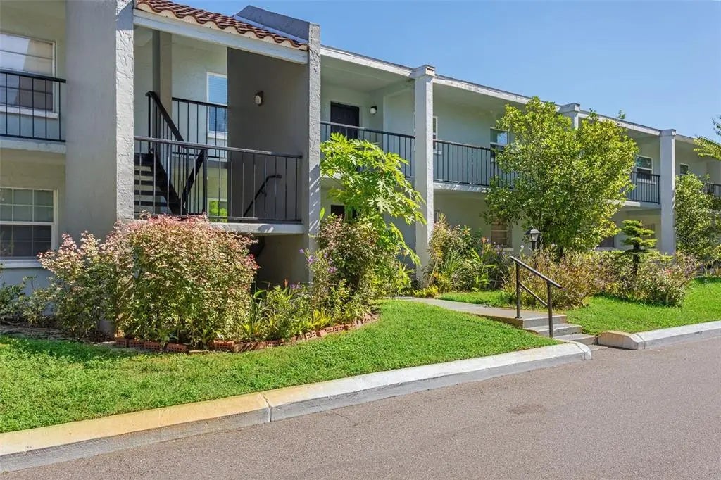 14421 Americana Circle 204, TAMPA