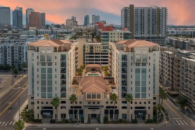 1238 E Kennedy Boulevard 1004, TAMPA