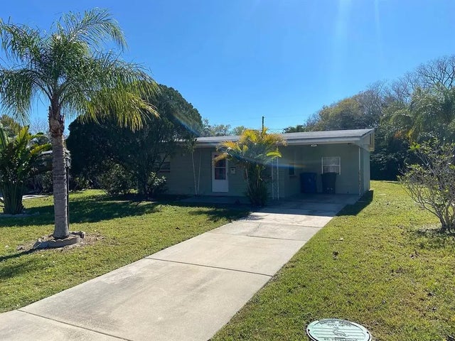 1110 61st Avenue N, ST PETERSBURG