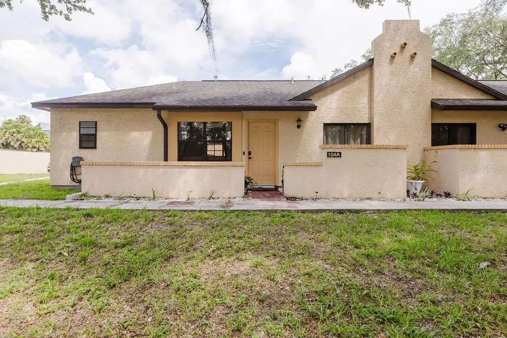 64 Pine Track 104a, OCALA