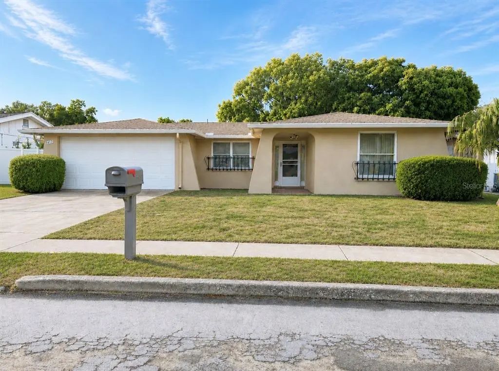 5617 Canosa Drive, HOLIDAY