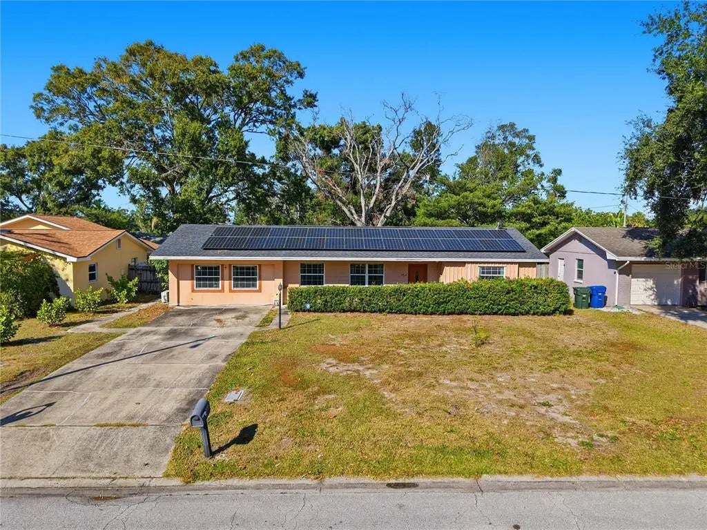 940 Orangeview Drive, LARGO