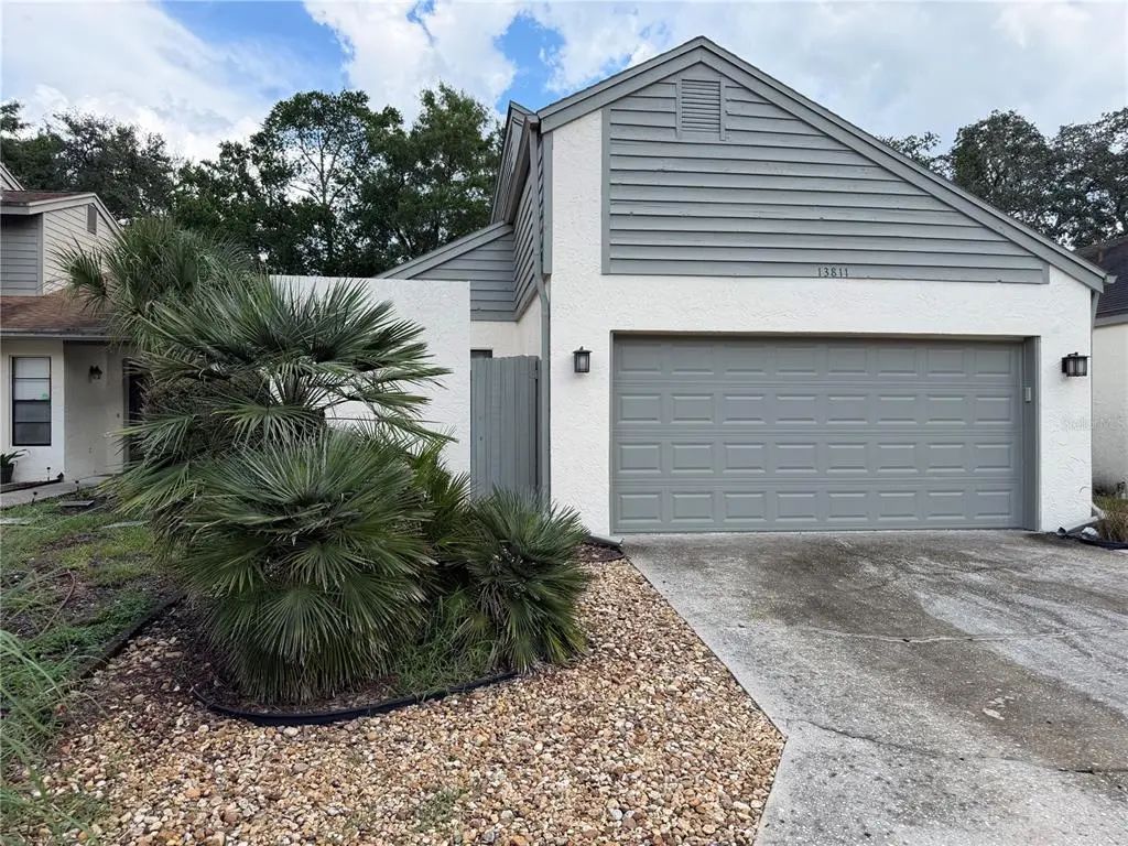 13811 Lazy Oak Drive 21, TAMPA